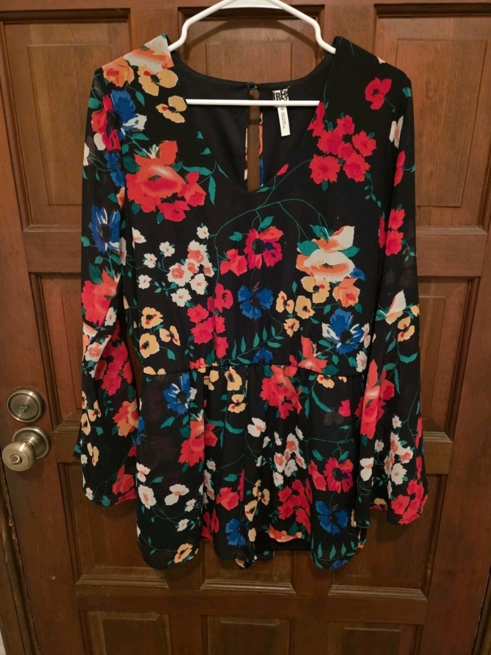 free press romper Shorts size medium floral, Slit In Back,